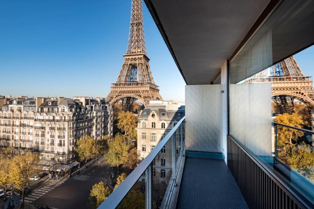 Pullman Paris Tour Eiffel hotel