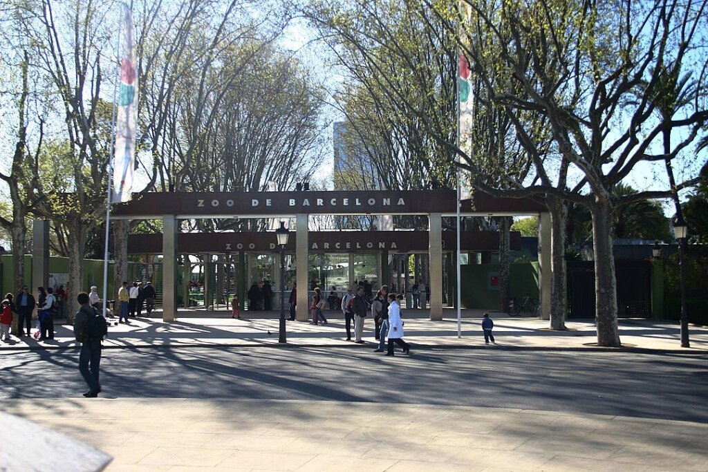 Barcelona Zoo in Citadel park
