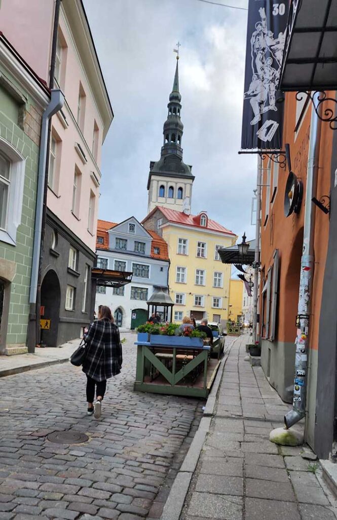 Rataskaevu street